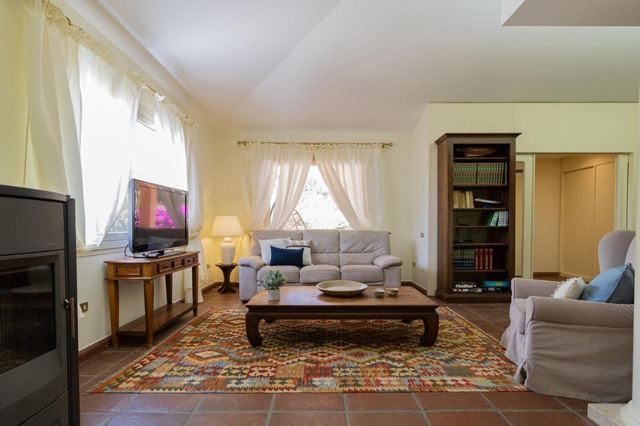 Villa Caterina La Maddalena  Экстерьер фото