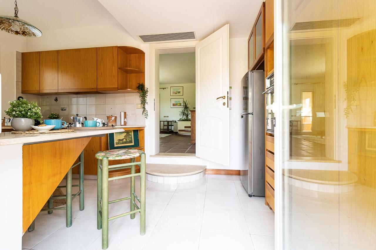 Villa Caterina La Maddalena  Экстерьер фото