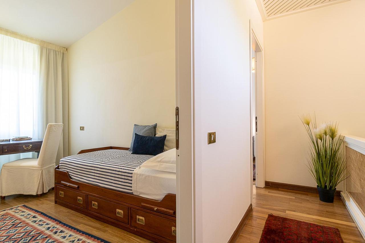Villa Caterina La Maddalena  Экстерьер фото