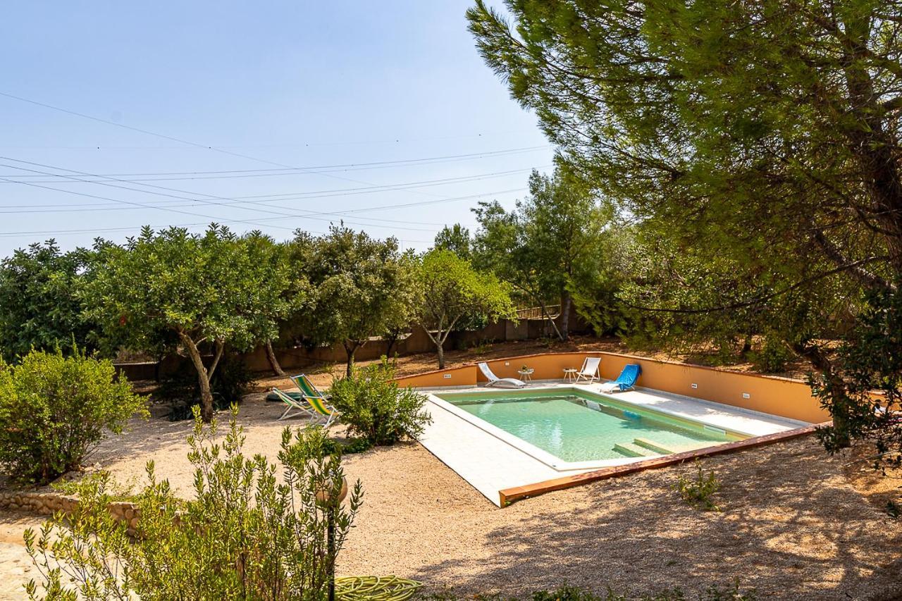 Villa Caterina La Maddalena  Экстерьер фото