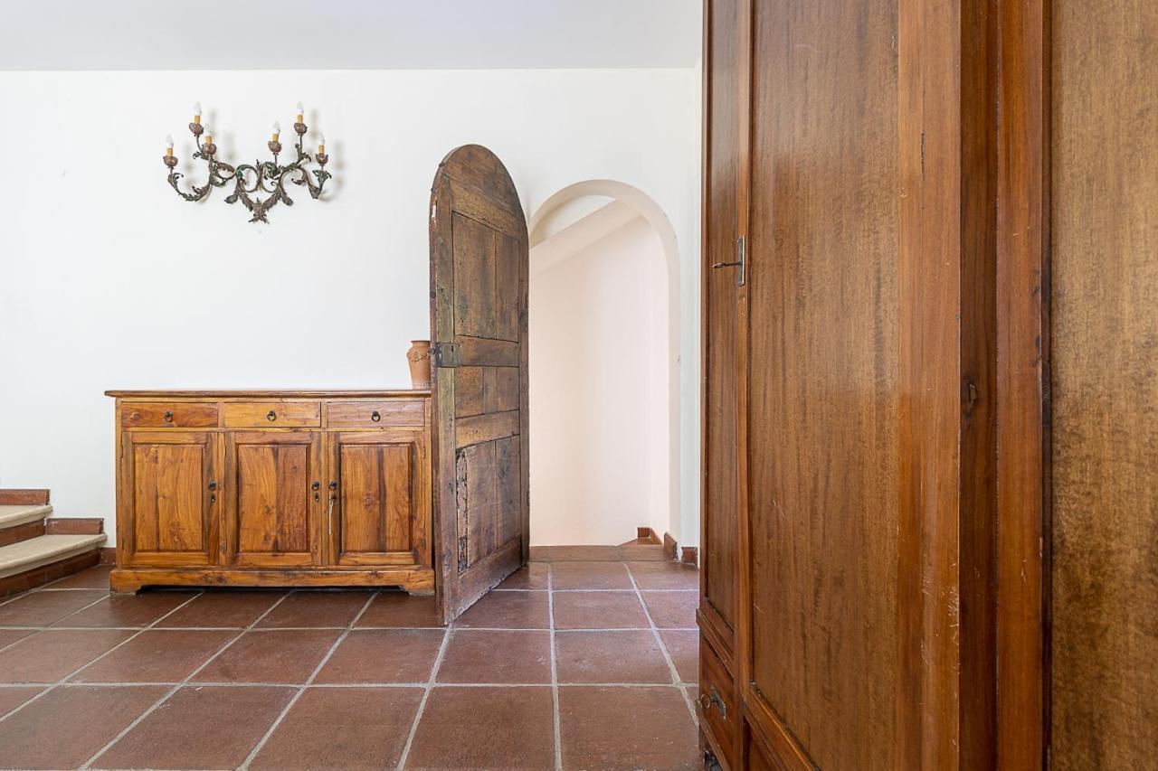 Villa Caterina La Maddalena  Экстерьер фото