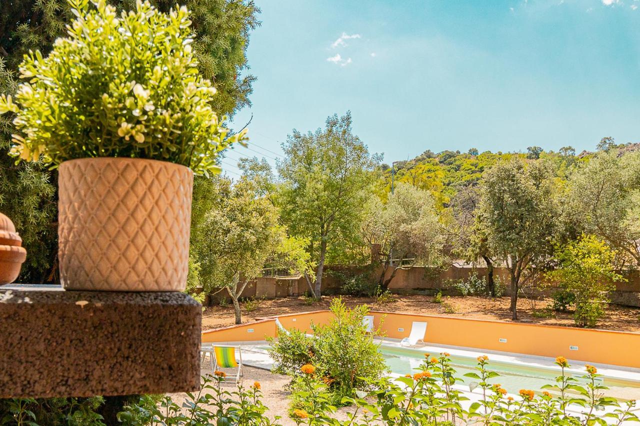 Villa Caterina La Maddalena  Экстерьер фото