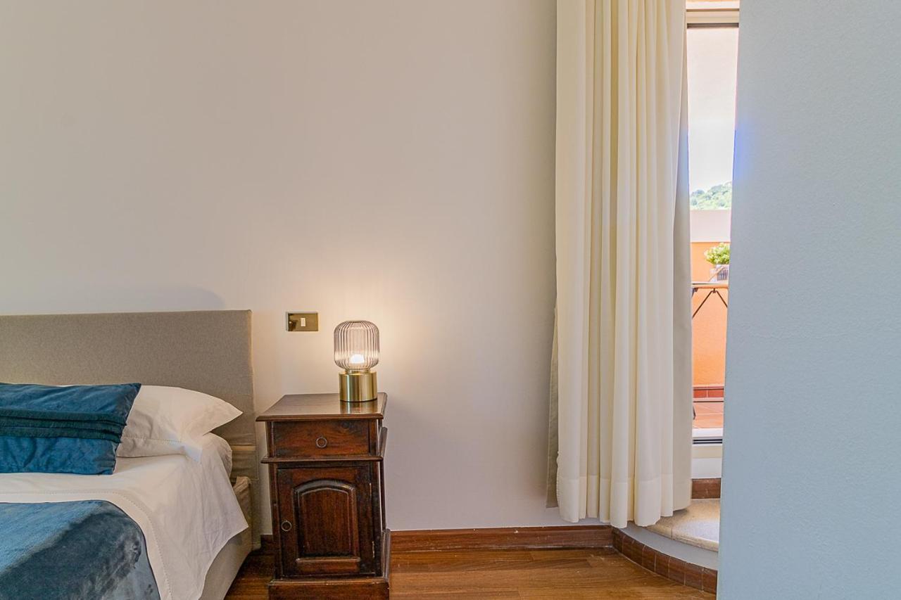 Villa Caterina La Maddalena  Экстерьер фото